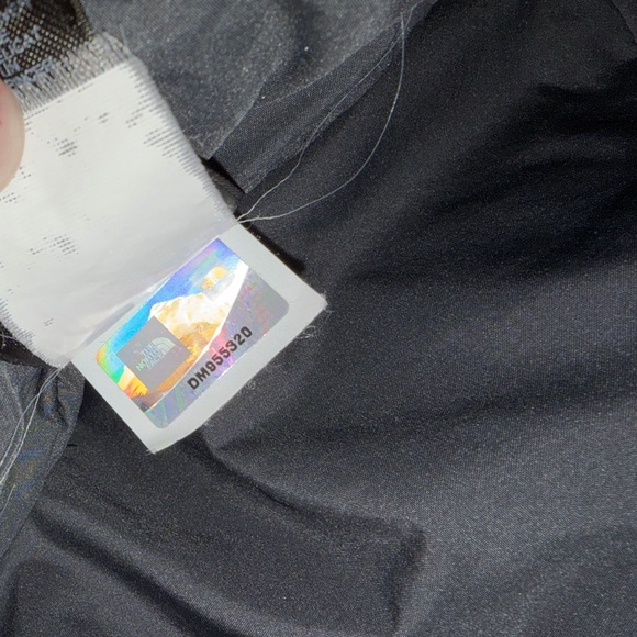 The North Face Charcoal Quilted Jacket - Picture 8 of 9